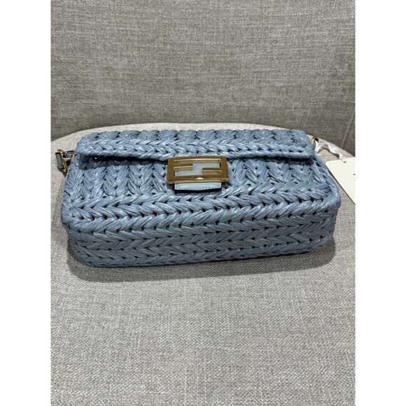 Fendi Iconic Medium Baguette Bag Light Blue Raffia Interlace Leather – NWT - Picture 10 of 10